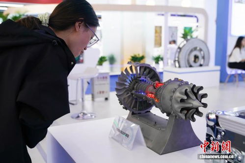 第七屆新博會啟幕，多彩貴州網報道全球4000多件創新產品與應用場景驚艷亮相